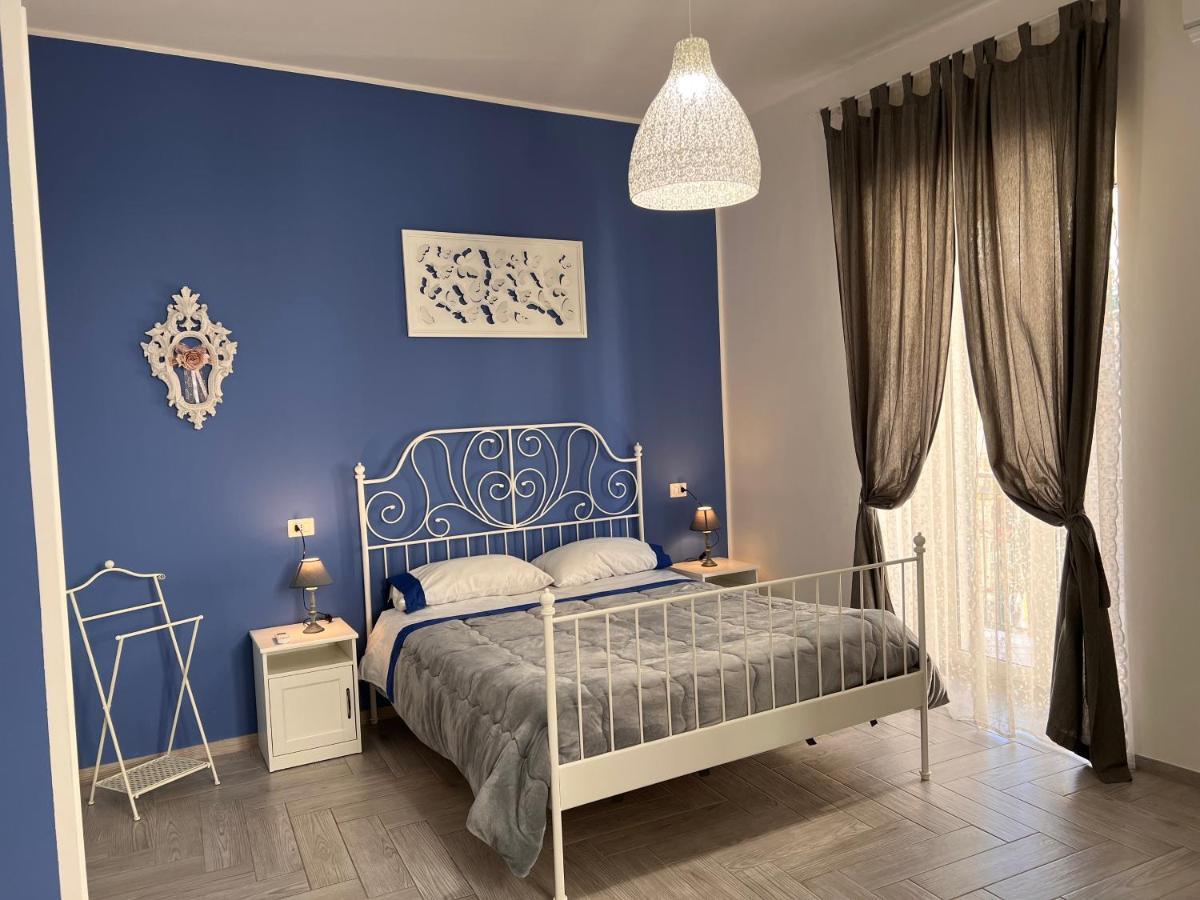 Vico Longo 25 - Ensuit Flat In The Heart Of Neapel Exteriör bild