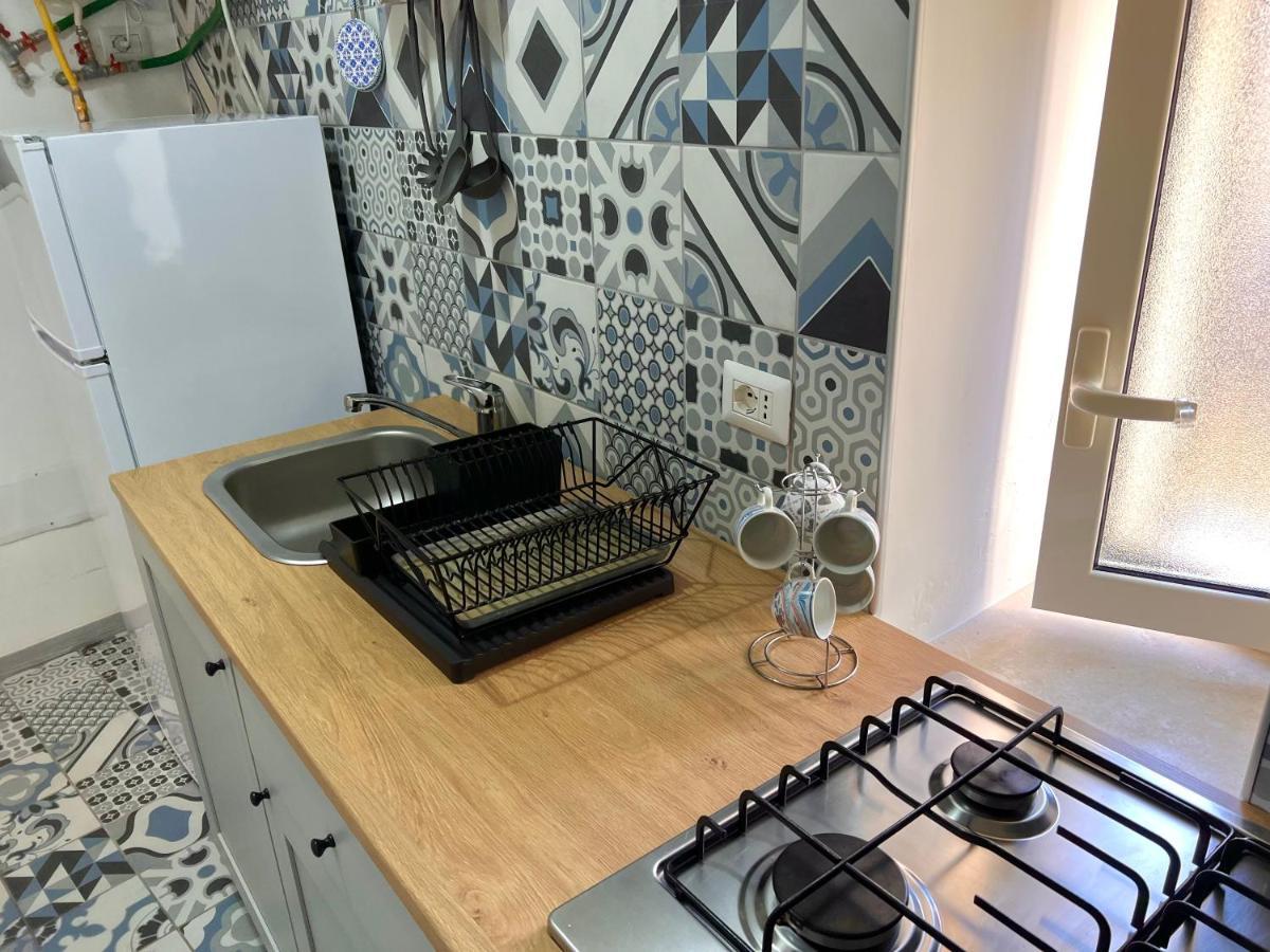 Vico Longo 25 - Ensuit Flat In The Heart Of Neapel Exteriör bild