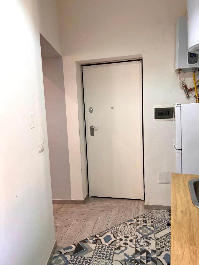 Vico Longo 25 - Ensuit Flat In The Heart Of Neapel Exteriör bild